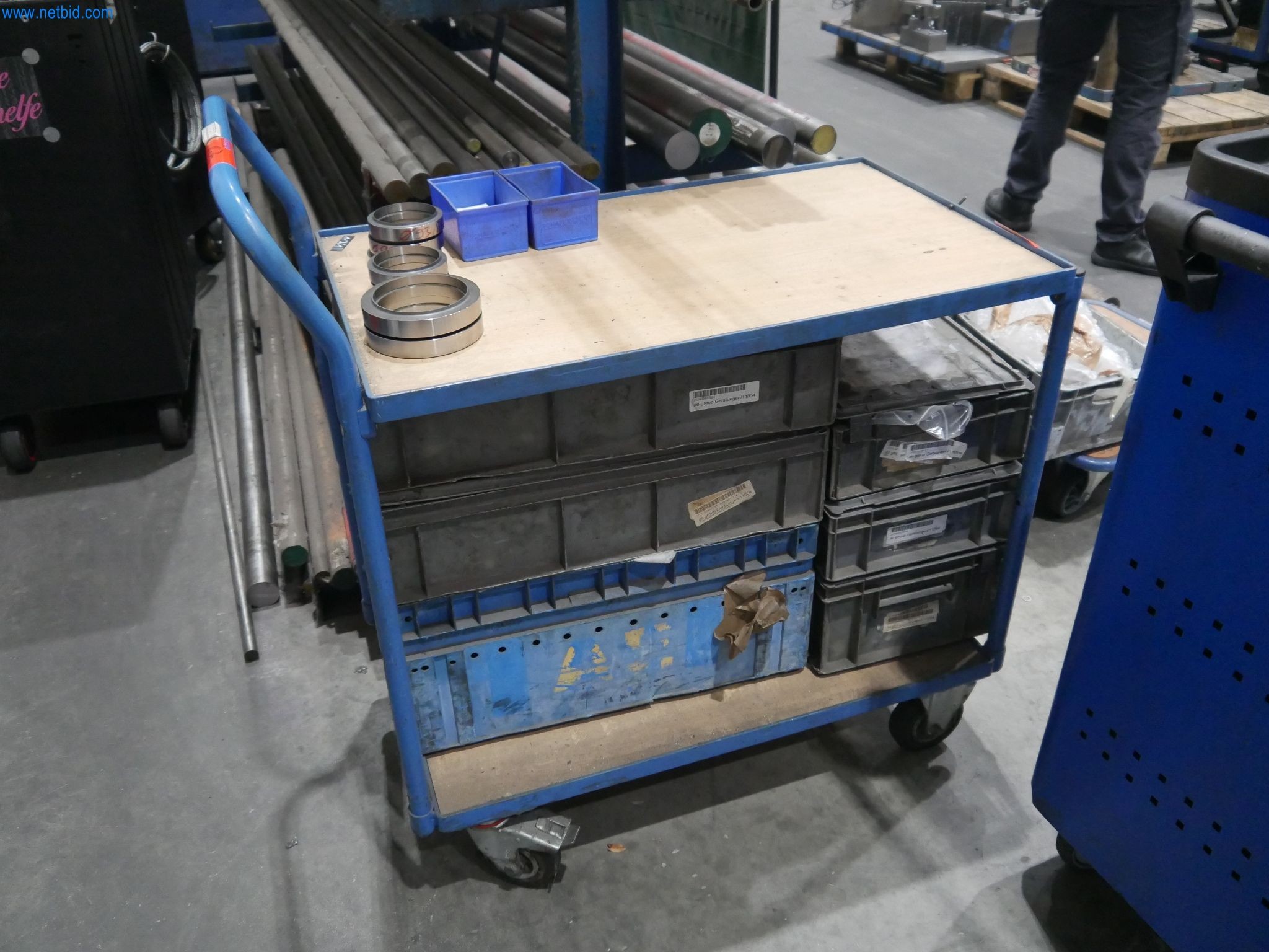Etagentransportwagen